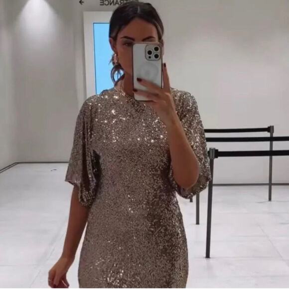 ZARA BLOGGER FAVORITE SHORT SEQUIN DRESS - Picture 10 of 16